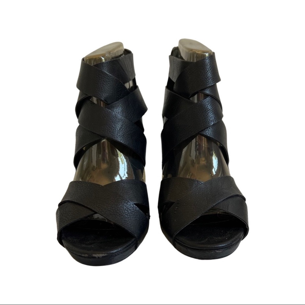 New Direction Sandal Wedge
